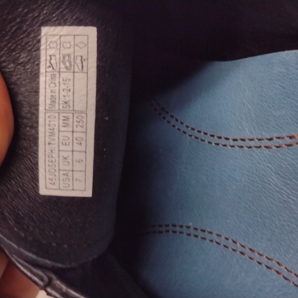 Vionic shoes men formal style  size 7 black color - Picture 13 of 16